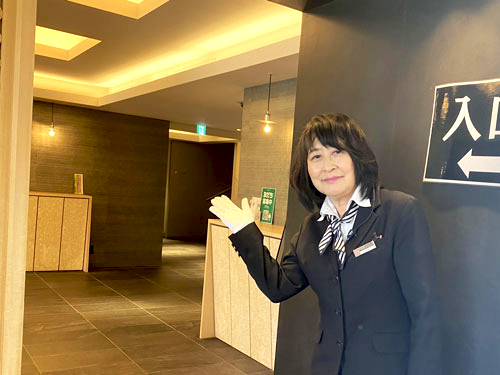 セレモニースタッフ